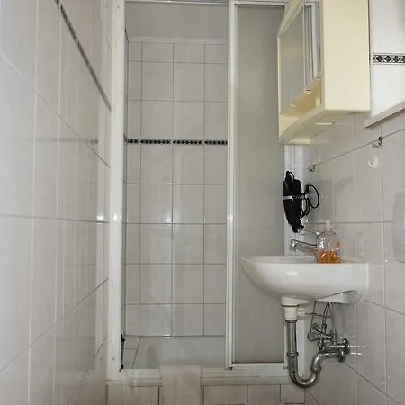 Quaint Bungalow In Stove Near The Beach * Boiensdorf