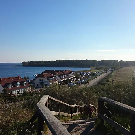Quaint Bungalow In Stove Near The Beach Hébergement de vacances Boiensdorf